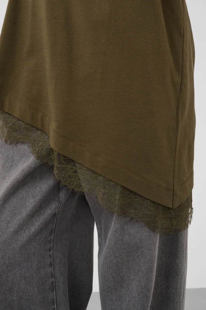 Chandail détails en dentelles - Jina lace