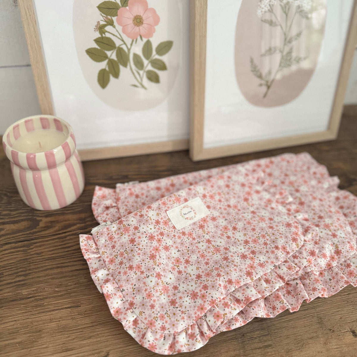 Pochette froufrous (petite) - Rose