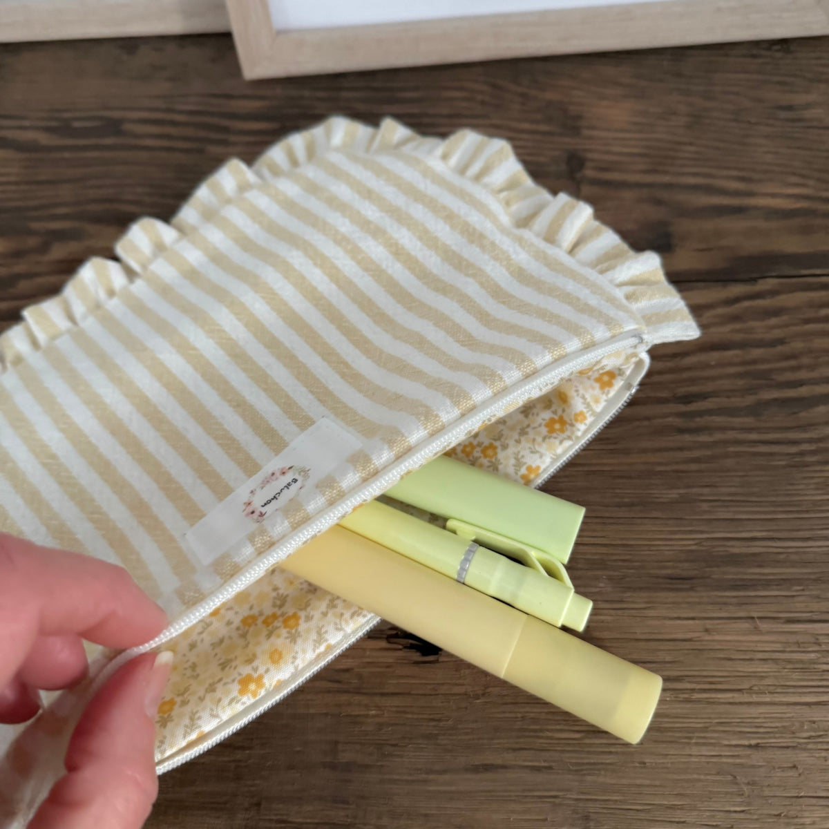 Pochette froufrous (petite) - Jaune